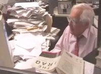 Walter Pincus, at his desk at the Washington Post.