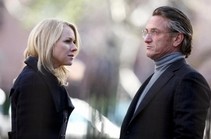 Actors Naomi Watts and Sean Penn as Valerie Plame Wilson and Joseph Wilson.